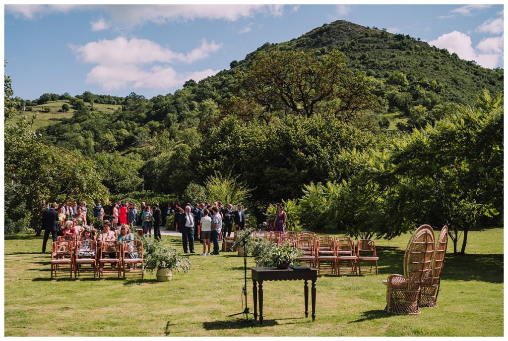 Ceremonia de bodas en exterior Asturias Palacio de Agüera 