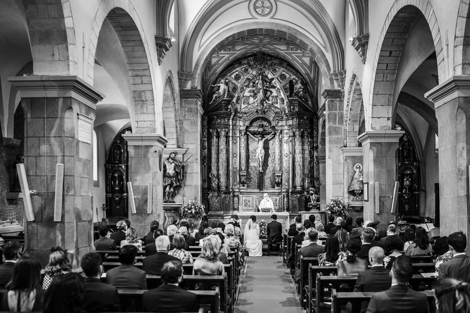Fotos Ceremonia de boda Iglesia de San Tirso Oviedo