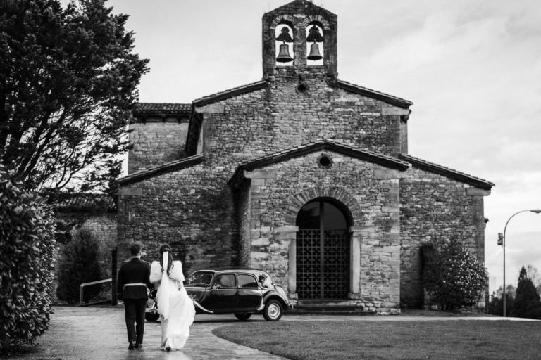 Boda religiosa en Oviedo – Santullano