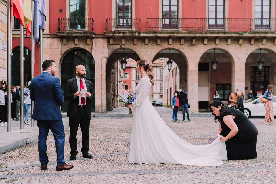 Ceremonia de boda civil en Gijón